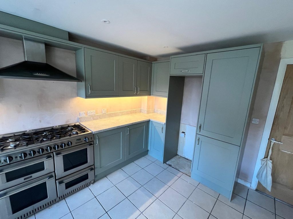 Discover why modern traditional kitchens remain a popular choice in Berkshire. Explore design ideas, practical tips and renovation inspiration.