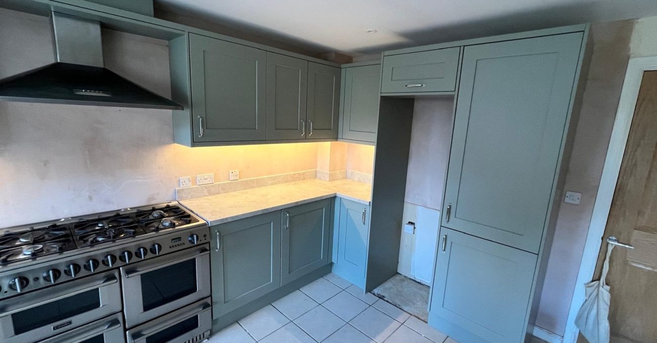 Discover why modern traditional kitchens remain a popular choice in Berkshire. Explore design ideas, practical tips and renovation inspiration.